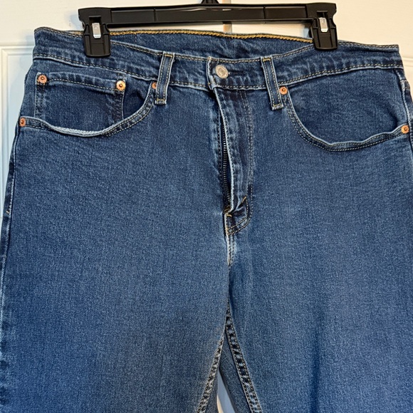 Levi’s Dark Wash  Men's 559 Straight Leg Jeans - Picture 3 of 8